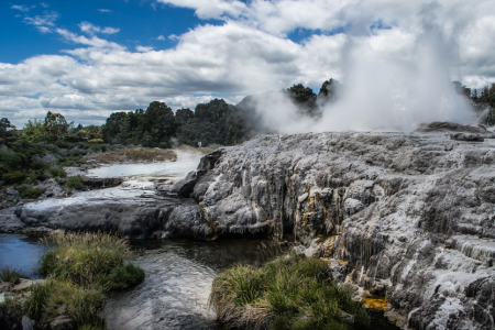 Amazing Queenstown – New Zealand Tour Package